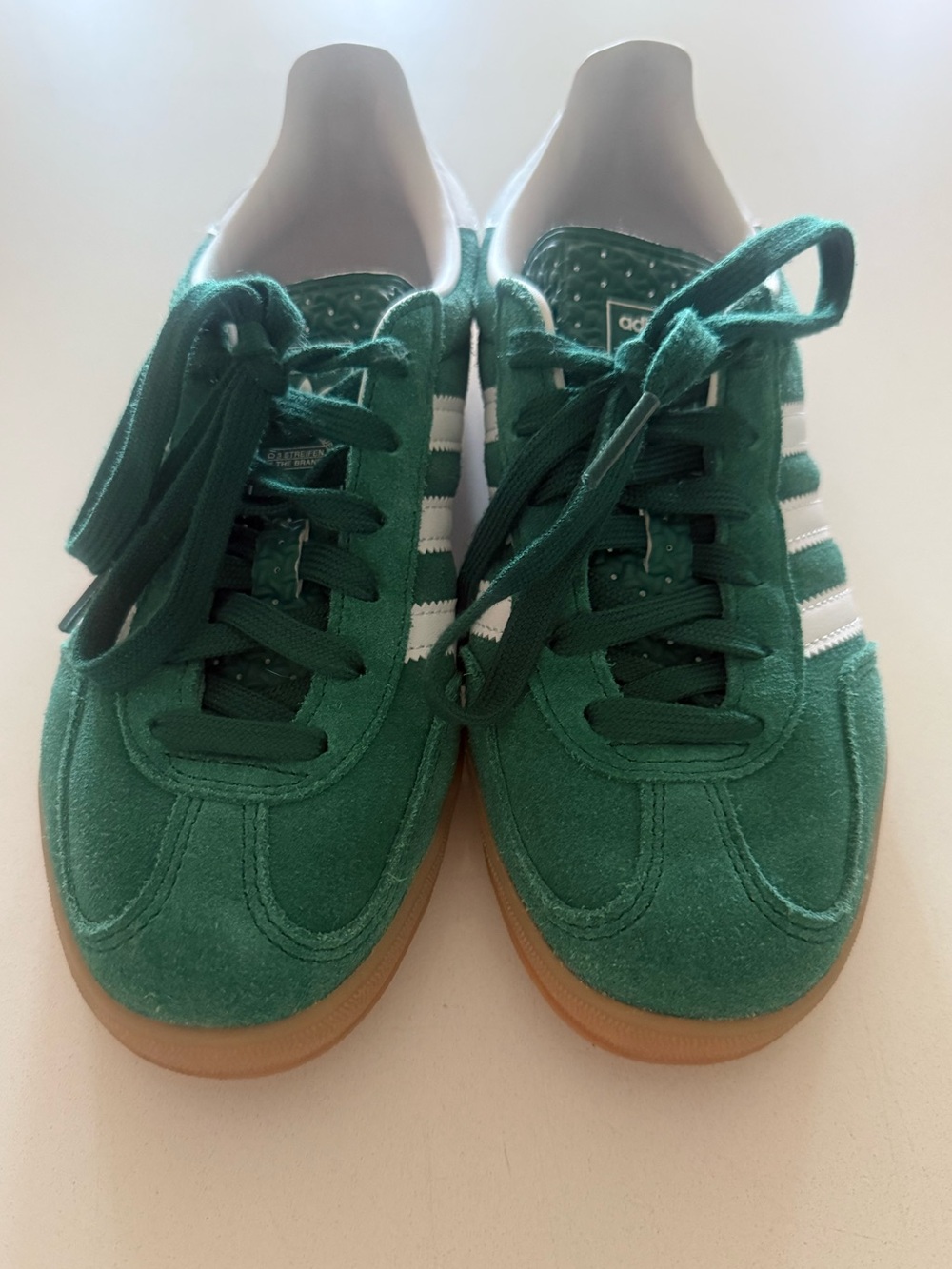 Adidas Original Gazelle sneakers LIKE NEW!